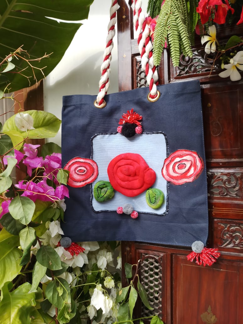 3D Roses Navy Tote
